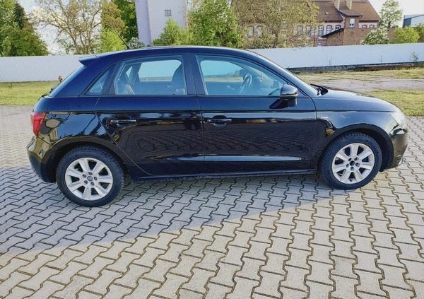 Audi A1 cena 35000 przebieg: 103000, rok produkcji 2015 z Zbąszyń małe 497